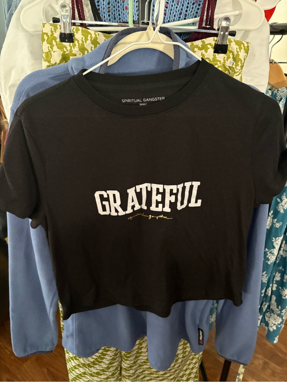 Spiritual Gangster Black 'Grateful' Cropped Tee